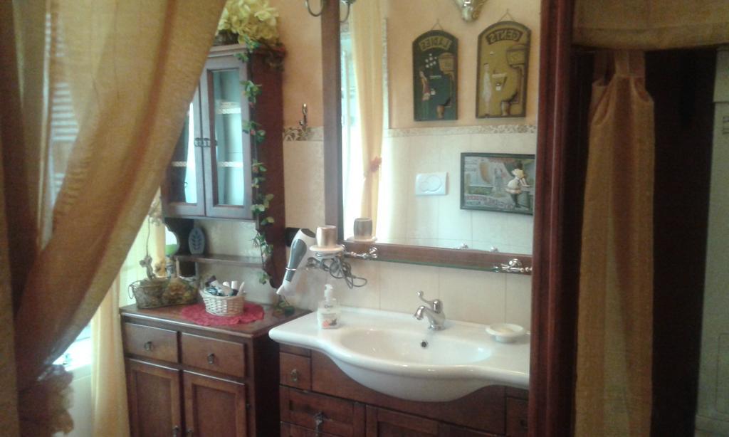 Romantic & Artistic Apartment Милано Стая снимка