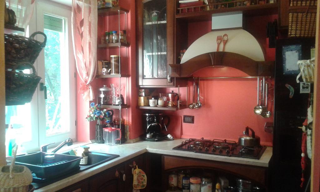 Romantic & Artistic Apartment Милано Стая снимка