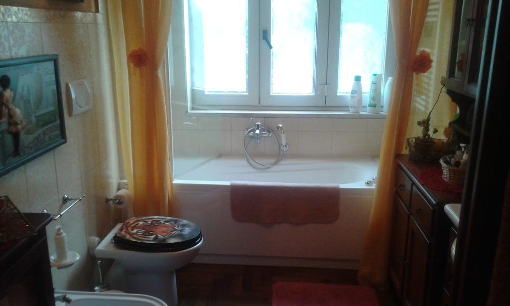 Romantic & Artistic Apartment Милано Стая снимка