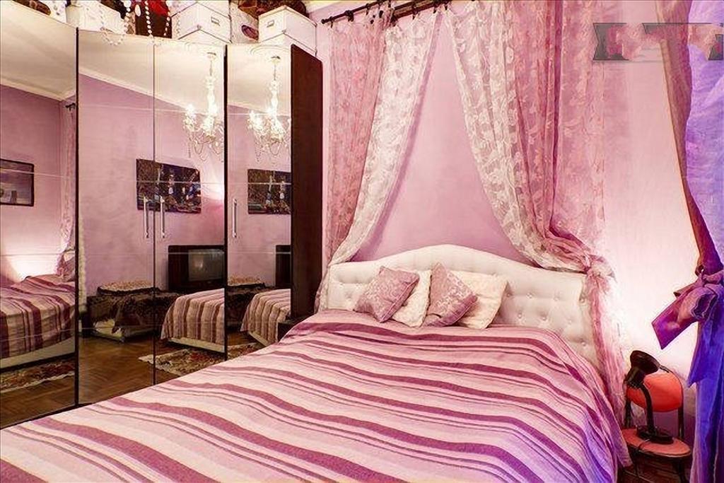 Romantic & Artistic Apartment Милано Екстериор снимка